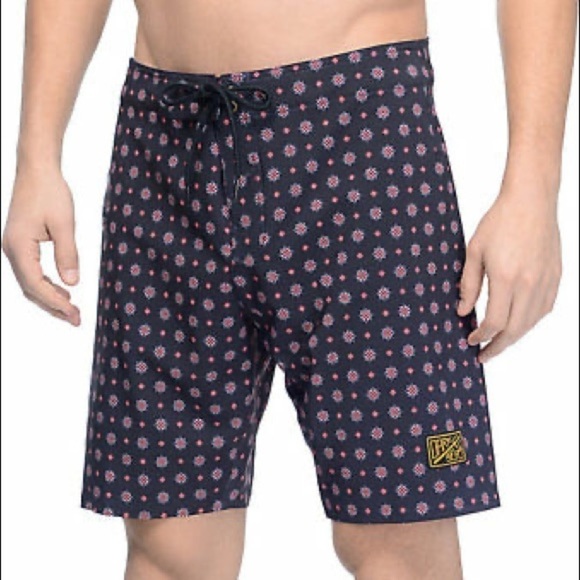 MENS DARK SEAS DIVISION BLACKWALL BOARDSHORTS - Picture 1 of 6
